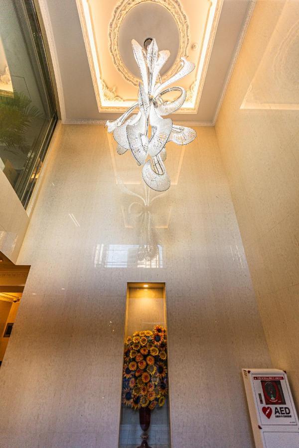 Apartment Hotel 11 Umeda Ōsaka Extérieur photo